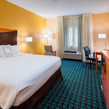 Fairfield Inn And Suites St Petersburg Clearwater Pinellas Park Exterior photo
